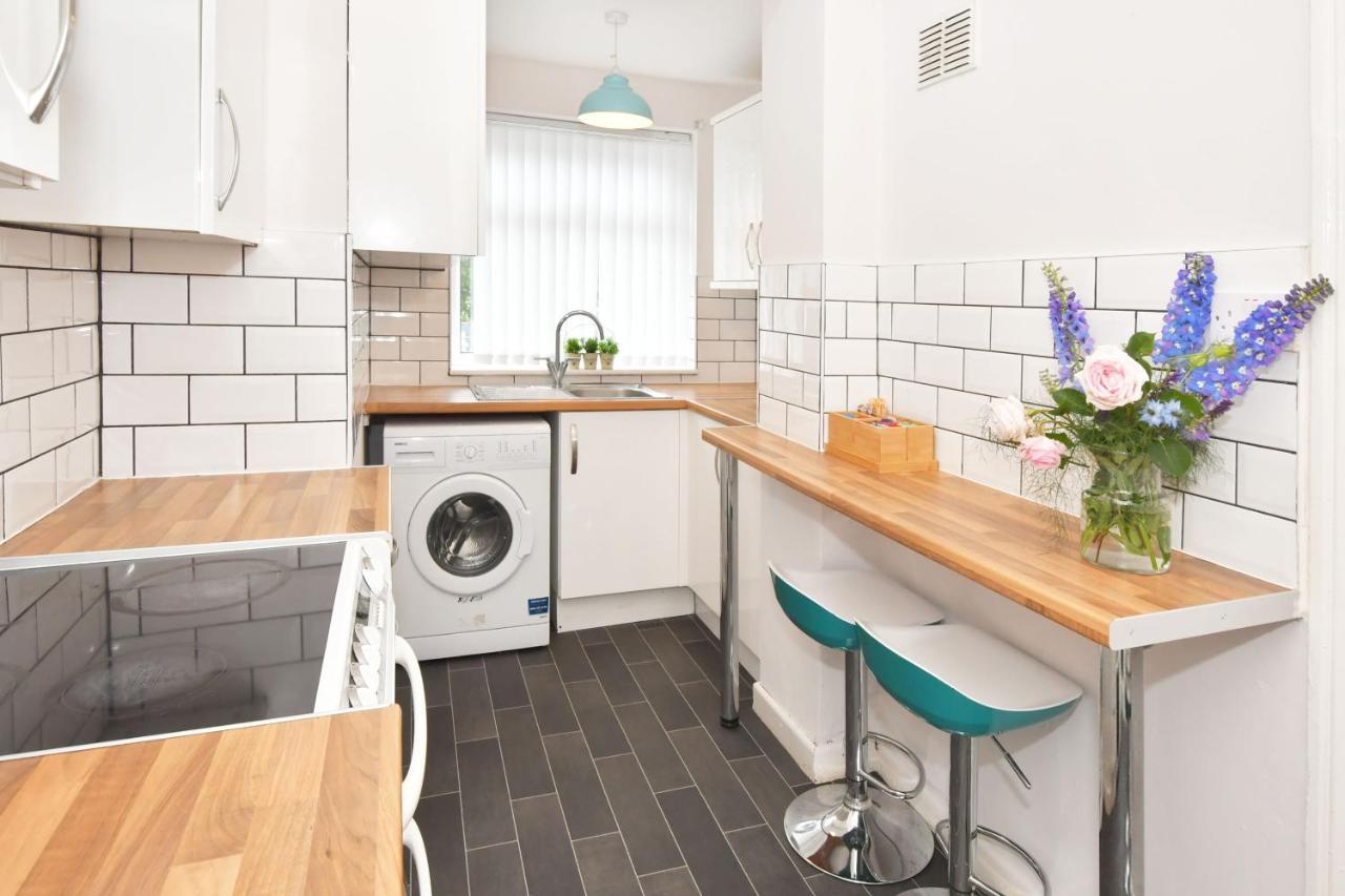 Wistaston House By Yourstays 5 Double Bedrooms And 2 Bathrooms, Great For Groups! Book Now! Crewe Eksteriør billede