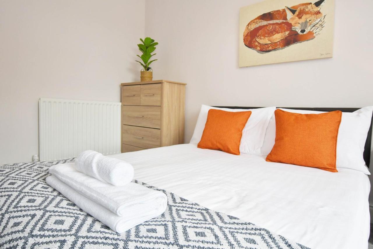 Wistaston House By Yourstays 5 Double Bedrooms And 2 Bathrooms, Great For Groups! Book Now! Crewe Eksteriør billede